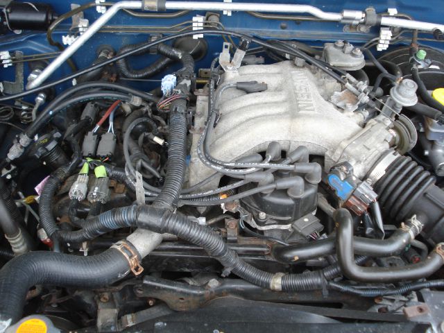 Nissan Frontier 2003 photo 6