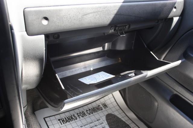 Nissan Frontier 2003 photo 42