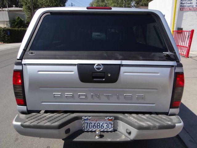 Nissan Frontier 2003 photo 1