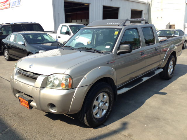 Nissan Frontier 2003 photo 2