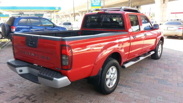 Nissan Frontier 2003 photo 1