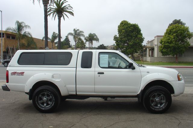 Nissan Frontier E-350 Base Pickup Truck