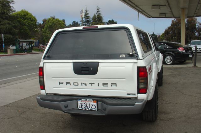 Nissan Frontier 2003 photo 4