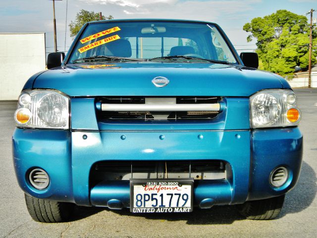 Nissan Frontier 2003 photo 2