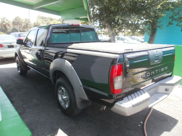 Nissan Frontier 2003 photo 2