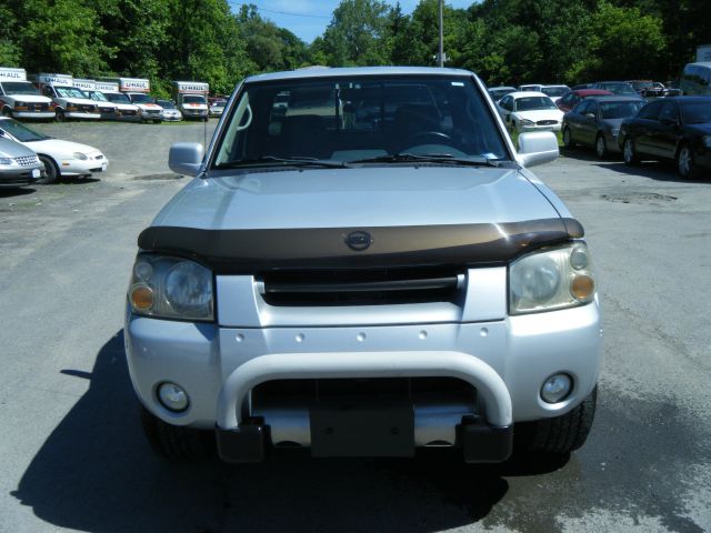 Nissan Frontier 2003 photo 1