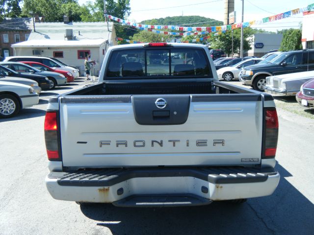 Nissan Frontier 2003 photo 4