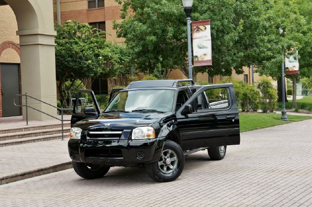 Nissan Frontier 2WD Reg Cab 126 XLT Pickup Truck