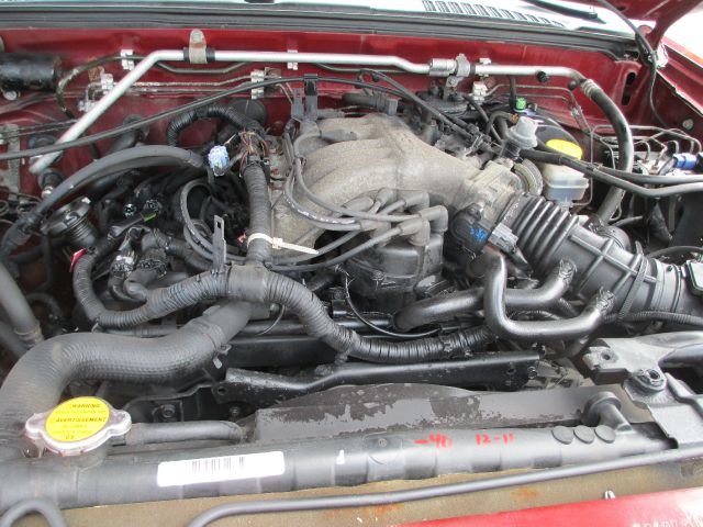 Nissan Frontier 2004 photo 8