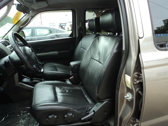 Nissan Frontier 2004 photo 3