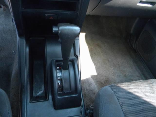 Nissan Frontier 2004 photo 10