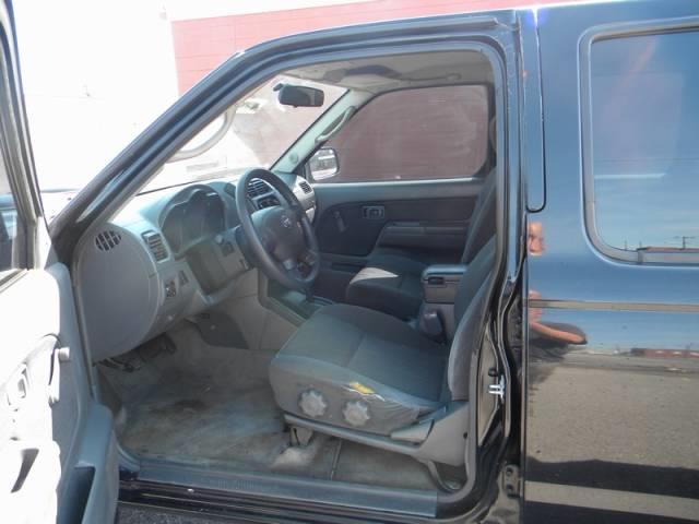 Nissan Frontier 2004 photo 5