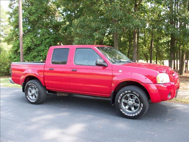 Nissan Frontier 2004 photo 1