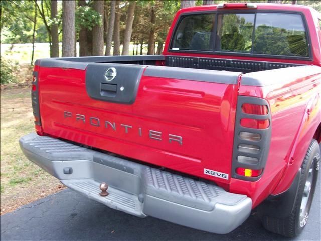 Nissan Frontier 2004 photo 5