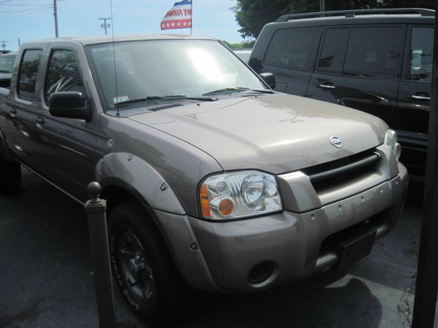 Nissan Frontier 2004 photo 2