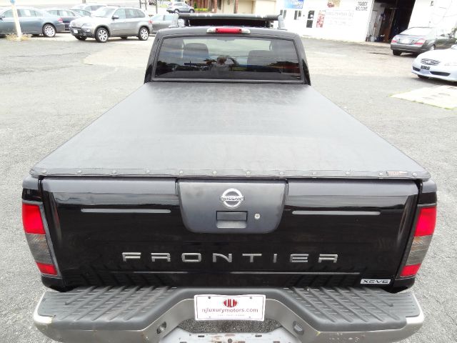 Nissan Frontier 2004 photo 23