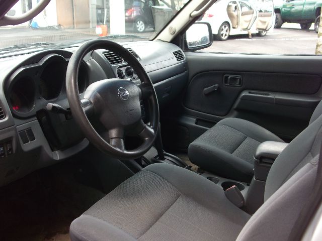 Nissan Frontier 2004 photo 4