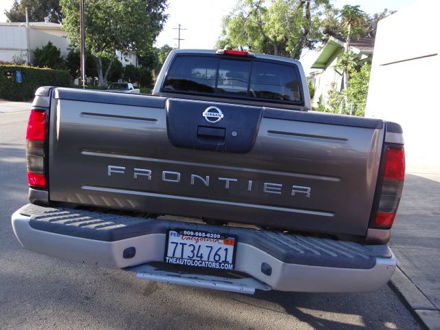 Nissan Frontier 2004 photo 12