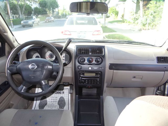 Nissan Frontier 2004 photo 4