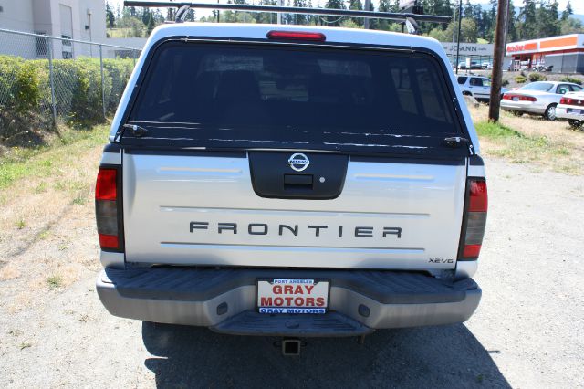 Nissan Frontier 2004 photo 2