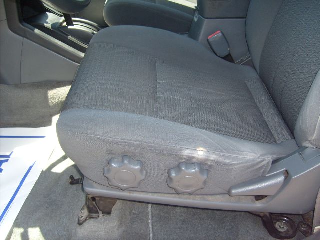 Nissan Frontier 2004 photo 34