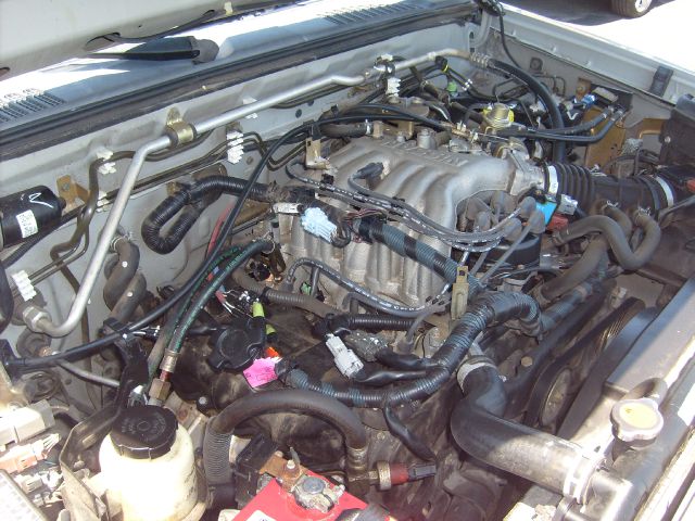 Nissan Frontier 2004 photo 9