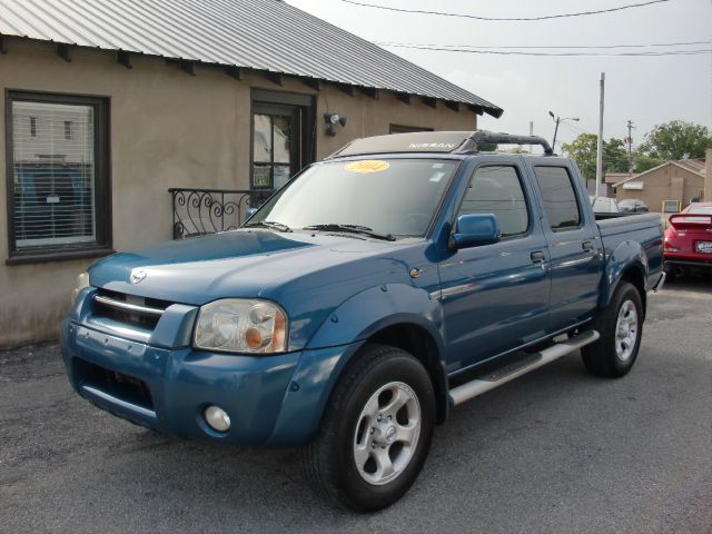 Nissan Frontier 2004 photo 2