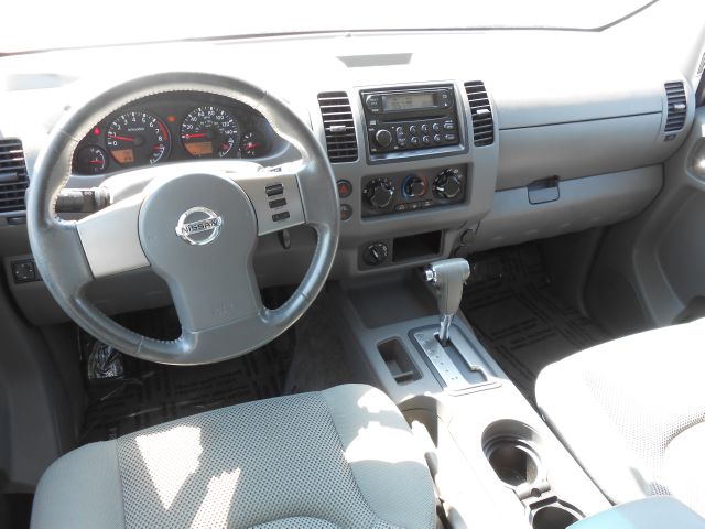 Nissan Frontier 2005 photo 3