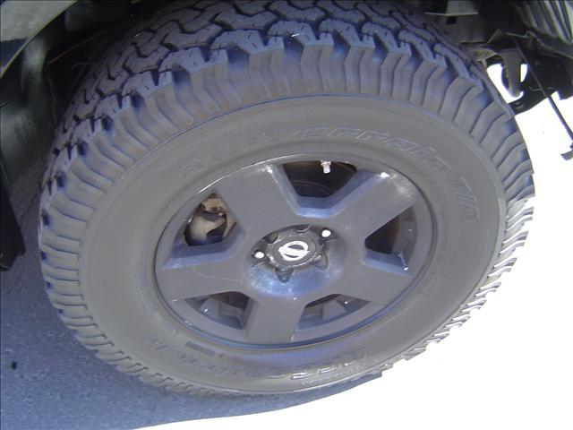 Nissan Frontier 2005 photo 4