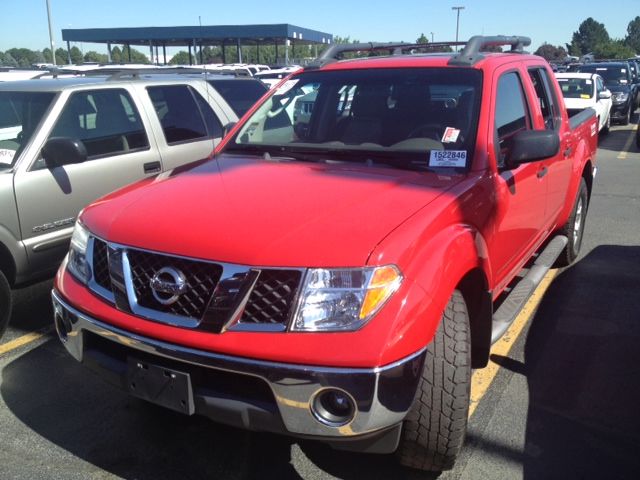 Nissan Frontier 2005 photo 2