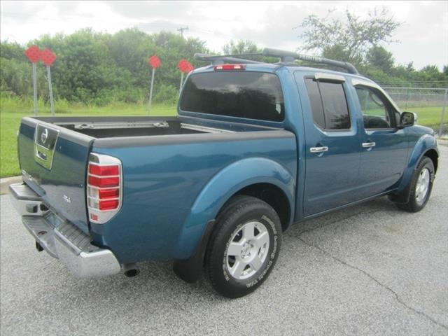 Nissan Frontier 2005 photo 3