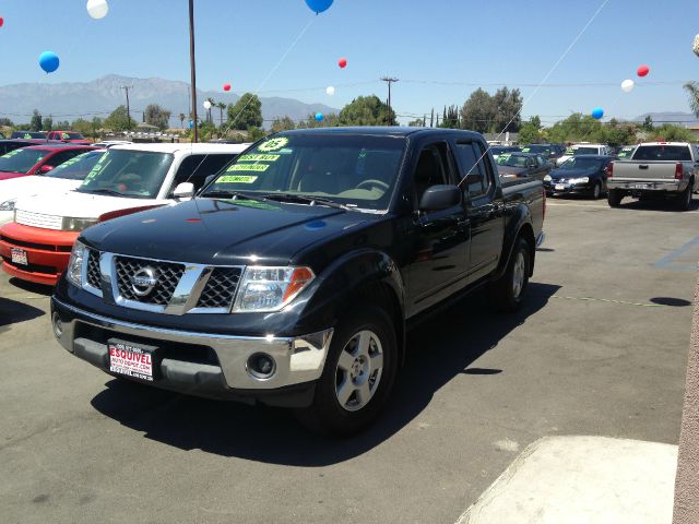 Nissan Frontier 2005 photo 2