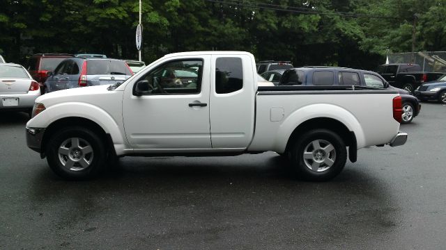 Nissan Frontier 2005 photo 3