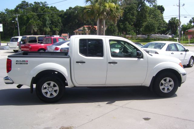 Nissan Frontier 2005 photo 2