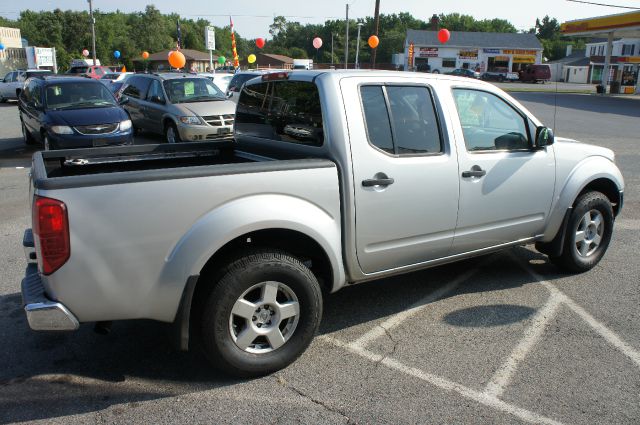 Nissan Frontier 2005 photo 3