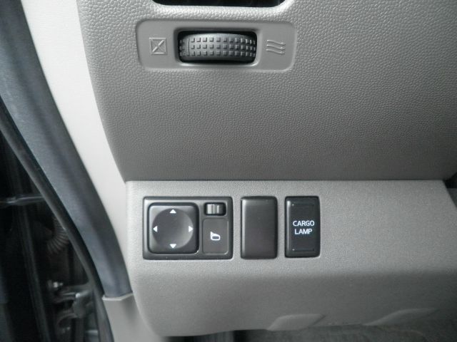 Nissan Frontier 2005 photo 3