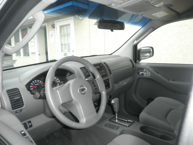 Nissan Frontier 2005 photo 8