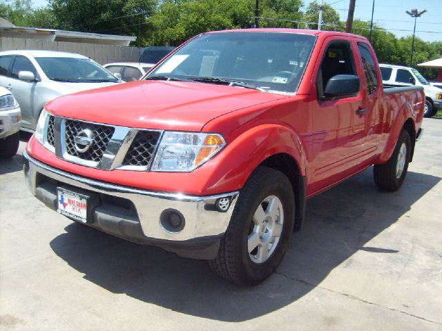 Nissan Frontier 2005 photo 1