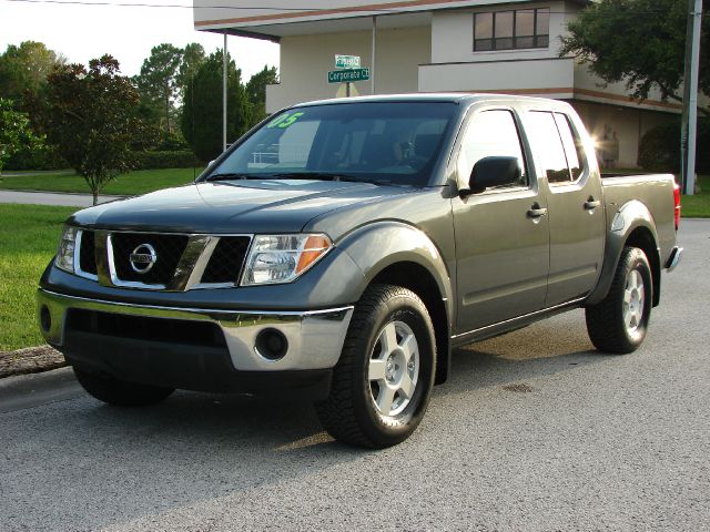 Nissan Frontier 2005 photo 1