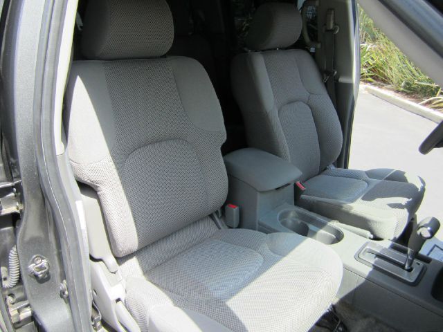 Nissan Frontier 2005 photo 14