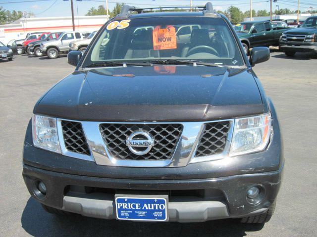 Nissan Frontier 2005 photo 1