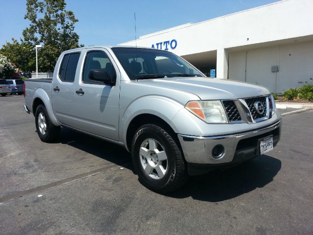 Nissan Frontier 2005 photo 3