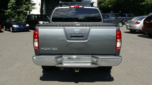 Nissan Frontier 2005 photo 3