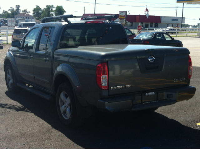 Nissan Frontier 2005 photo 1