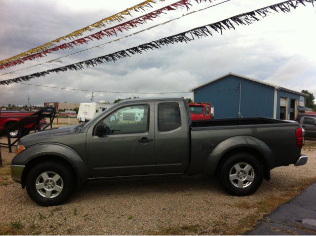 Nissan Frontier 2005 photo 1