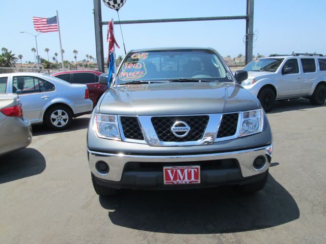 Nissan Frontier 2005 photo 4