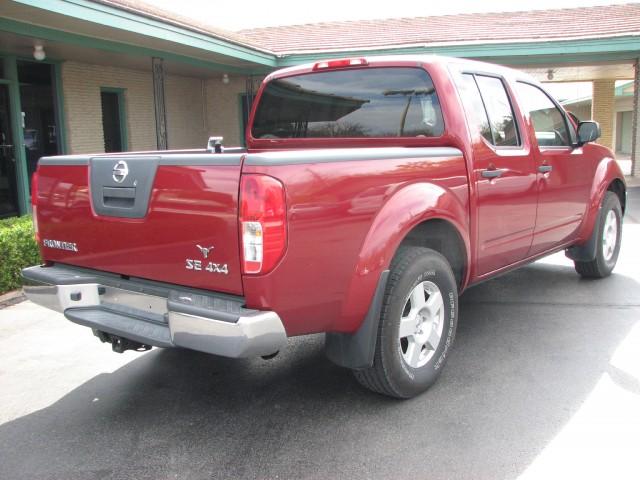 Nissan Frontier 2006 photo 2