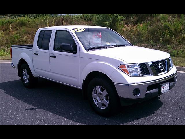 Nissan Frontier SE Pickup