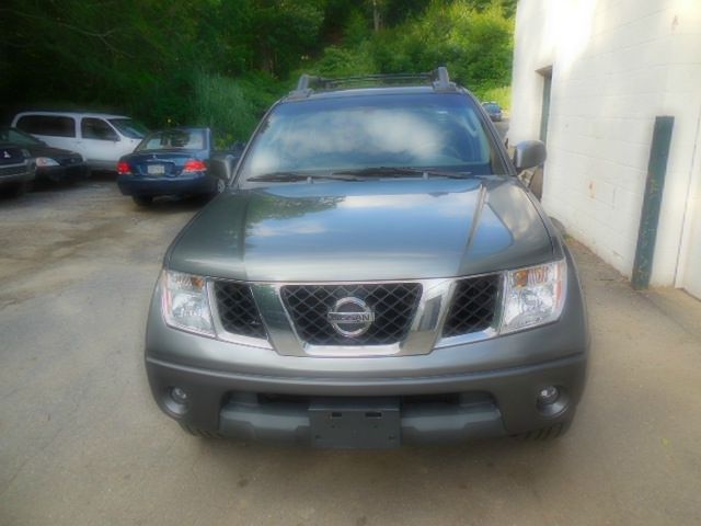 Nissan Frontier 2006 photo 2