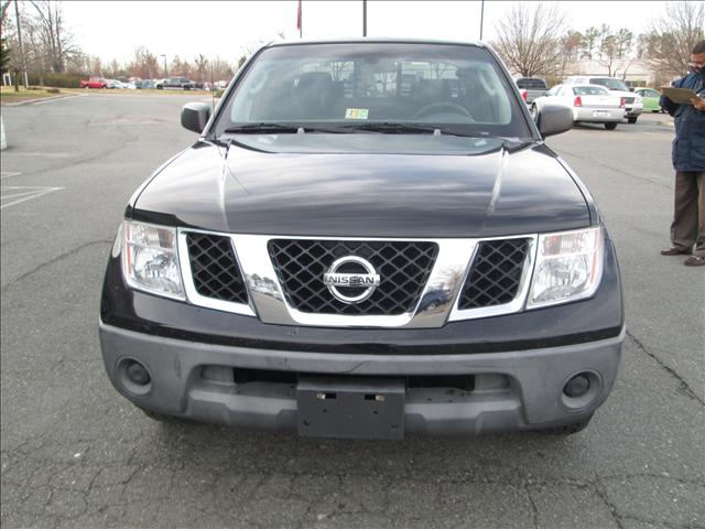 Nissan Frontier 2006 photo 2